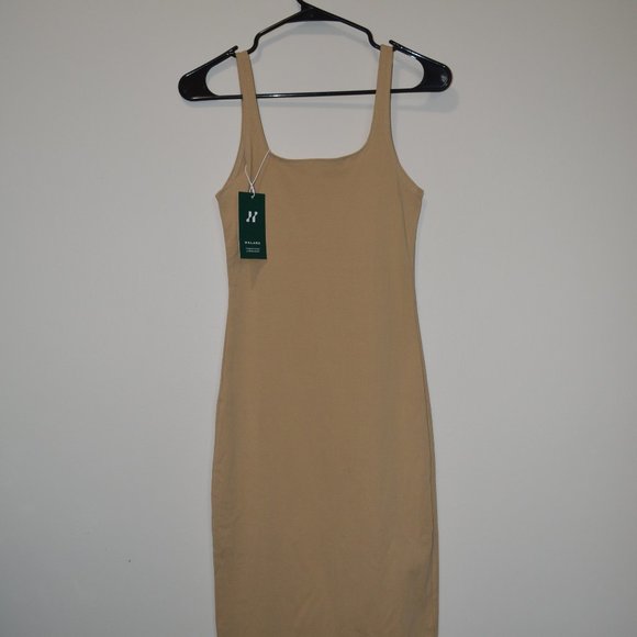 HALARA Dresses & Skirts - HALARA NWT BASIC TANK DRESS TAN SIZE SMALL